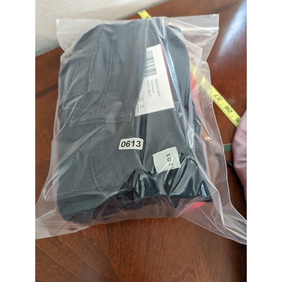 Social Standard by Sanctuary‎ Jeans 14 Nighthawk Slim Straight High Rise Cropped - Picture 13 of 14